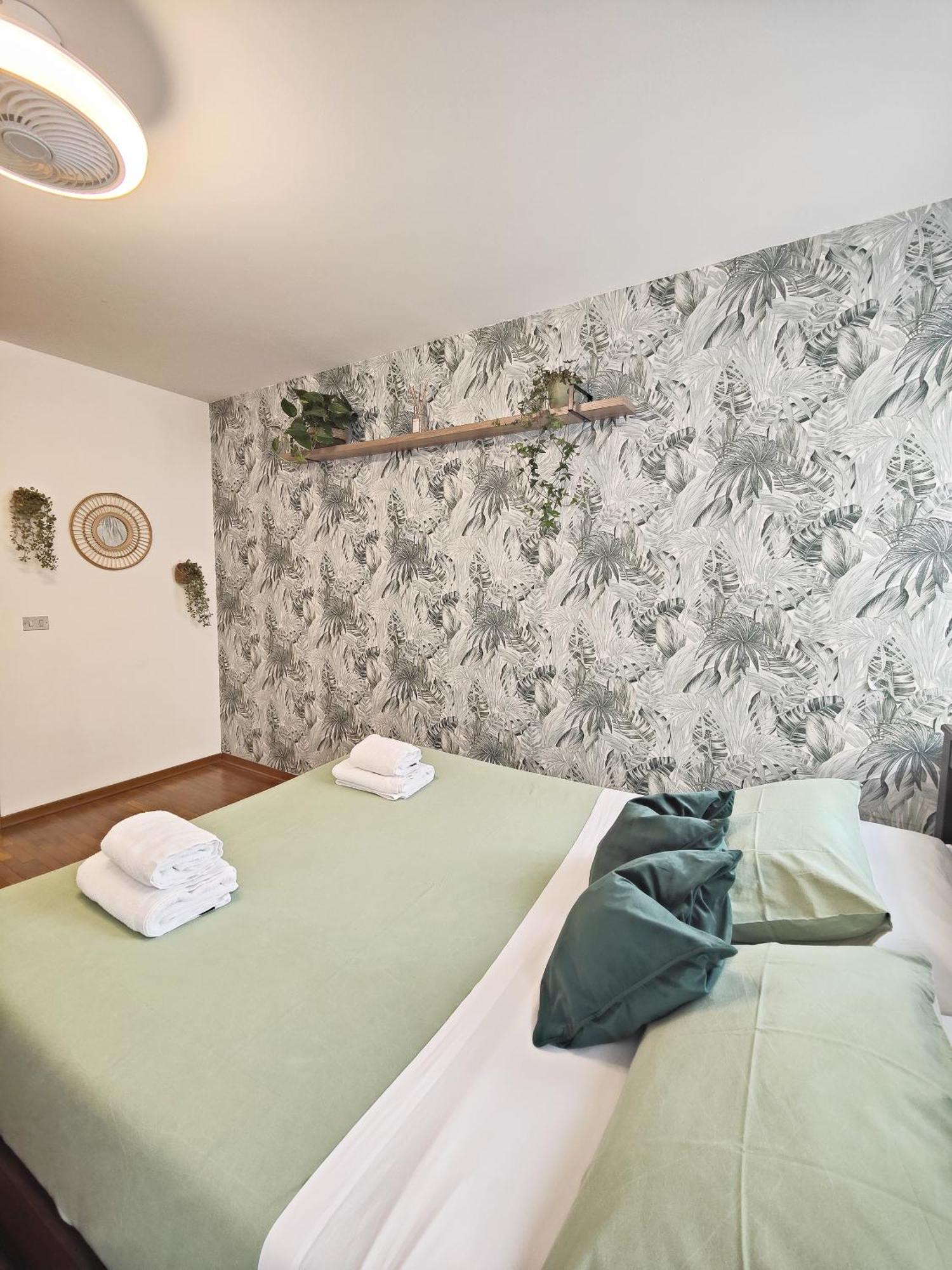 Le Case Di Sara Parking And Two Rooms In The Historic Center อูดิเน ภายนอก รูปภาพ
